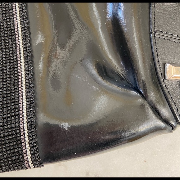 Atos Lombardini patent leather italy strap handbag - Picture 12 of 16